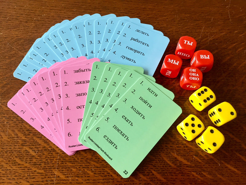 Pronoun dice game for practising Russian verbs - 9781912397051 - card game